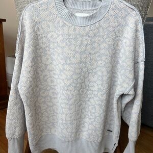 Abercrombie & Fitch Gray Crew Neck Sweater with Leopard Print